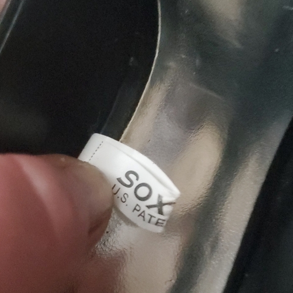 🔴Mossimo Sz 8 Black Patent Leather Heels👠 Silver Liming - Picture 11 of 13